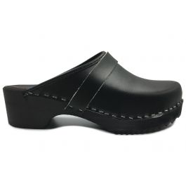 AM Toffeln 100 Clogs in Black | World of Clogs